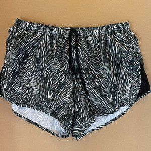Black and White Pattered Nike Running Tempo Shorts